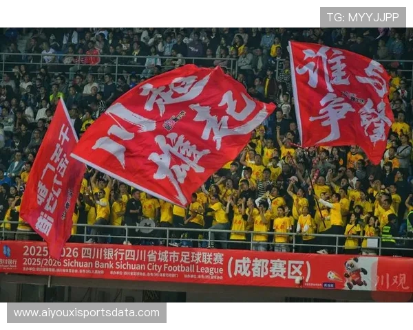 球迷文化展示：包装工主场的“冻土传统”如何影响客队